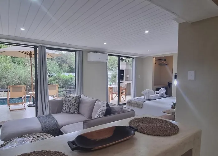 Buffalo Thorn Villa Next To Kruger National Park